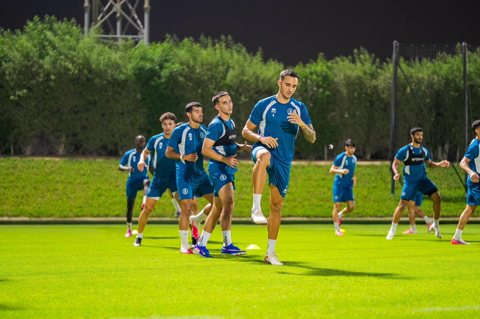 لوسيل يدشن ظهوره التاريخي أمام الريان في دوري نجوم بنك الدوحة